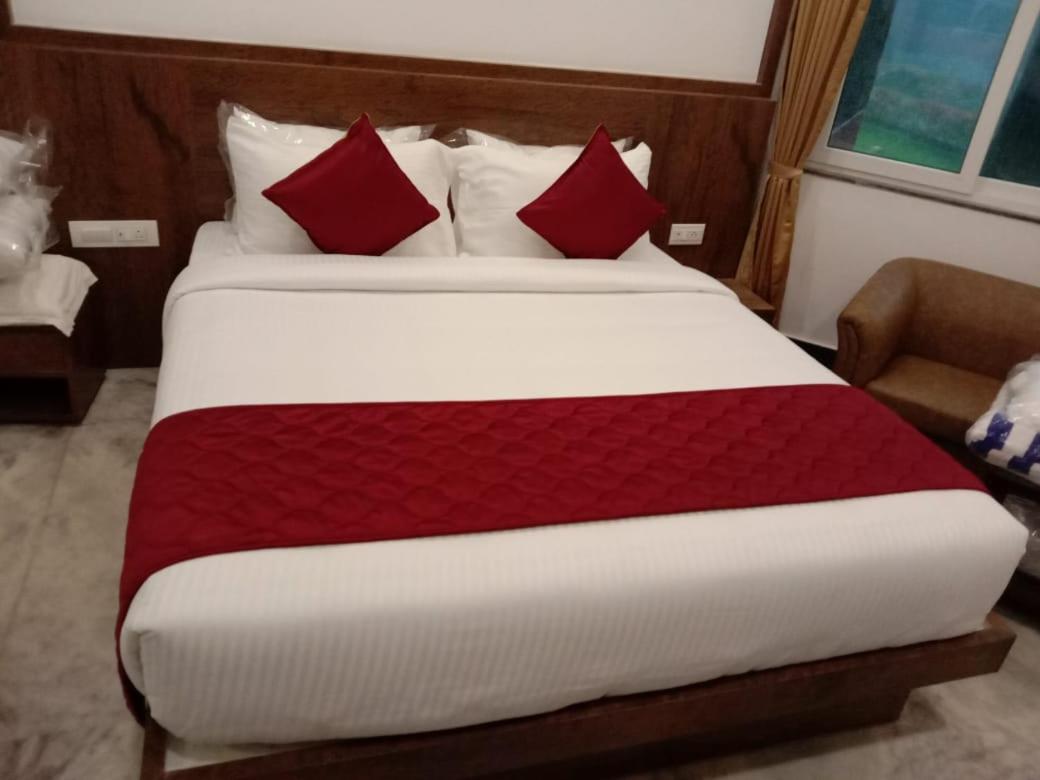 Coral Beach Resort Махабалипурам Екстериор снимка